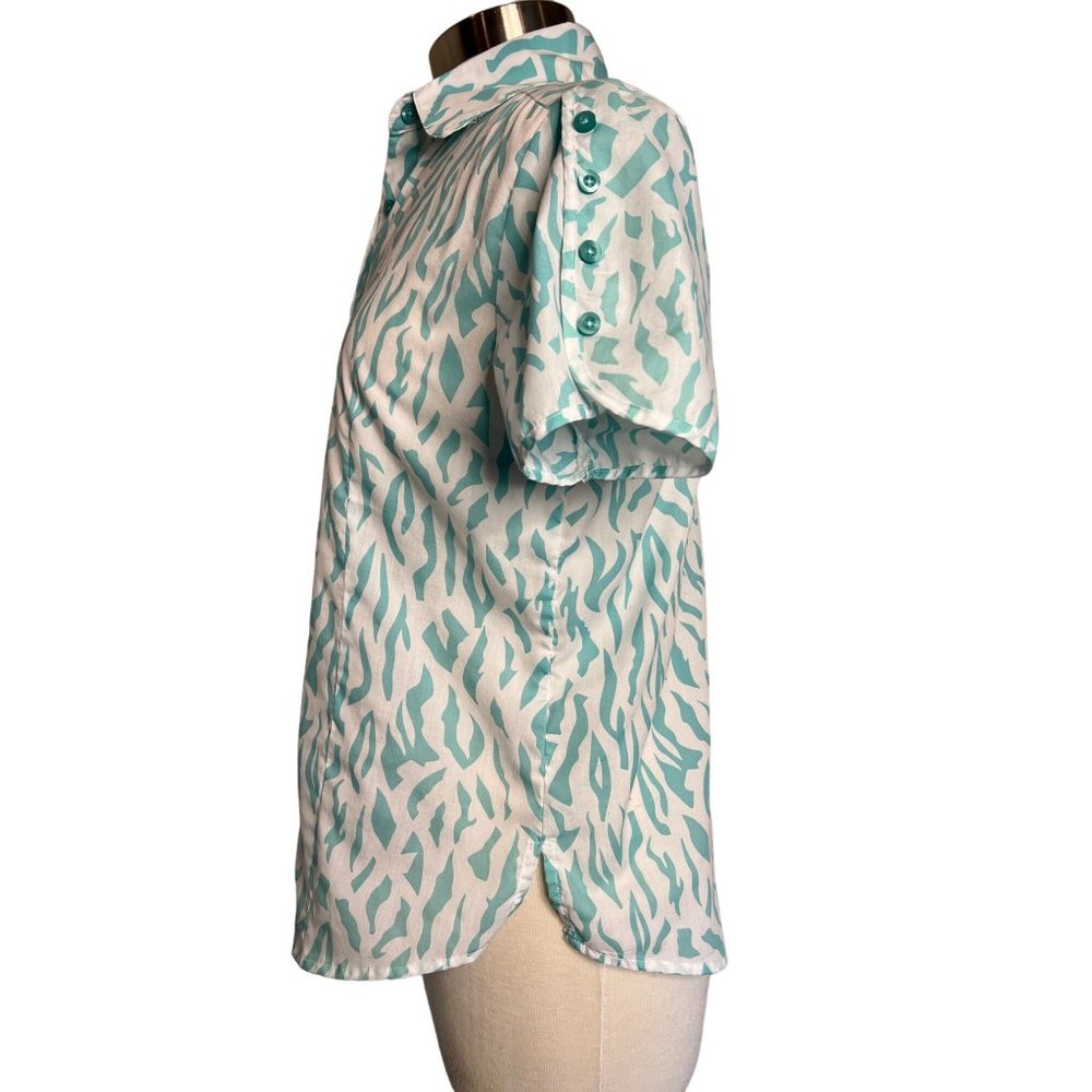 American Sweetheart by Adrian Delafield Blouse M Short sleeve button up animal p - Picture 4 of 14